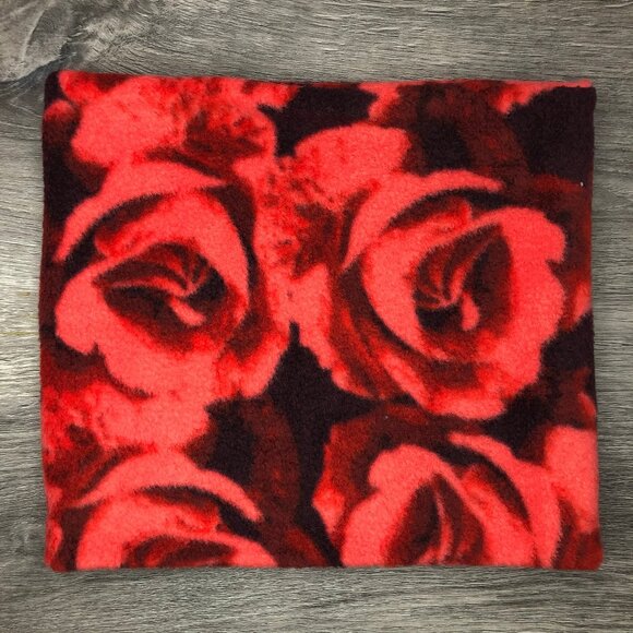 Red roses rose flowers gaiter neck warmer fleece Scarf Tube Earmuff Gator cowl - Picture 1 of 9